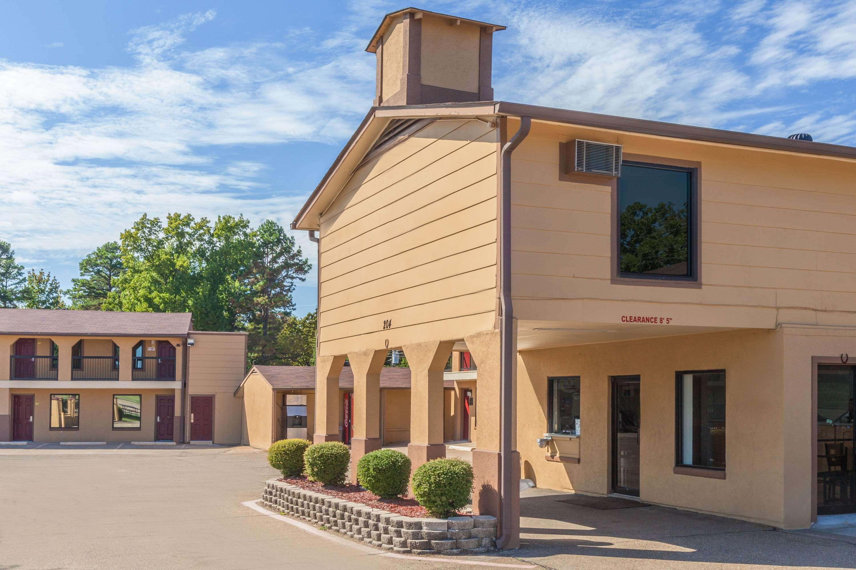Hotel Super 8 By Wyndham Mt. Pleasant Tx Mount Pleasant Exterior foto